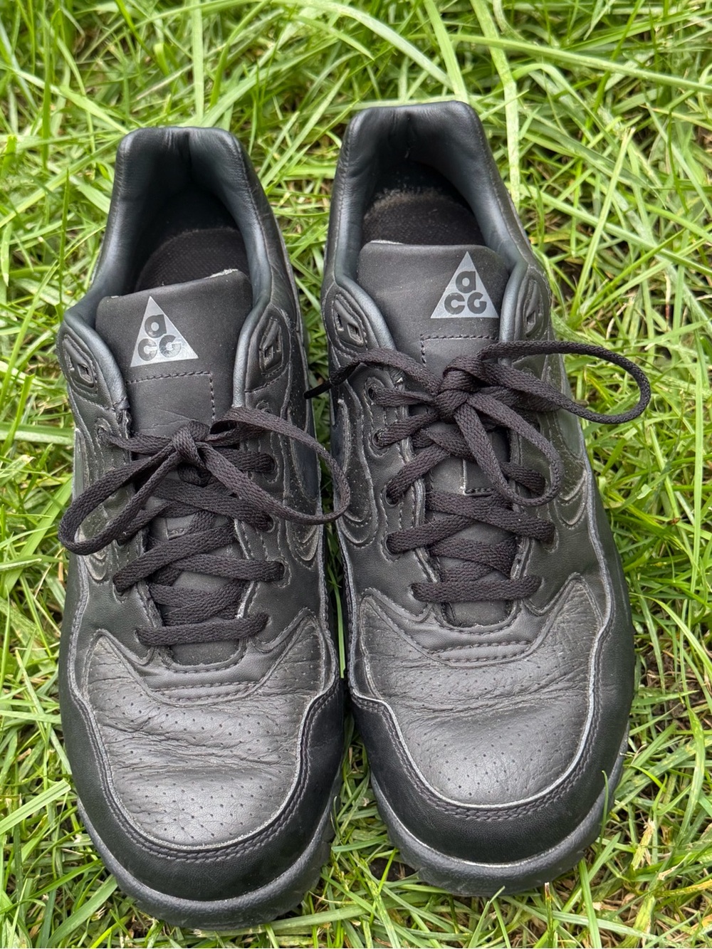 Nike ACG Men's Black Leather Sneakers